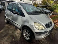 Silber Gebraucht 2003 Mercedes A140 Classic Van / Kleinbus | 990 € (Fairer Preis)