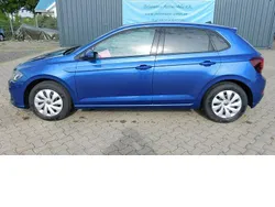 Blau Gebraucht 2024 VW Polo Life Kleinwagen | 17.690 € (Guter Preis)