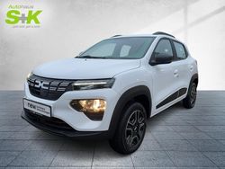Kaolinweiß Gebraucht 2023 Dacia Spring Essentiel Kleinwagen | 12.980 € (Fairer Preis)