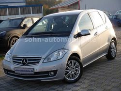 Silber Gebraucht 2011 Mercedes A180 Kleinwagen | 11.700 € (Teuer)