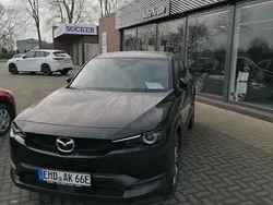 Schwarz Gebraucht 2023 Mazda MX30 Ad'Vantage SUV | 27.990 €