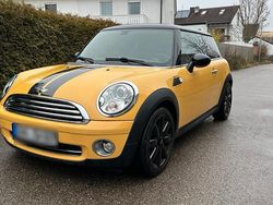 Gelb Gebraucht 2009 Mini ONE Kleinwagen | 5.390 €