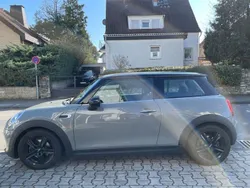 Grau Gebraucht 2019 Mini Cooper Kleinwagen | 17.900 € (Fairer Preis)