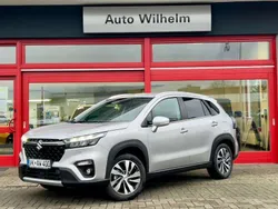 Silky silver metallic 2 Gebraucht 2024 Suzuki SX4 S-Cross Comfort SUV | 24.990 € (Guter Preis)