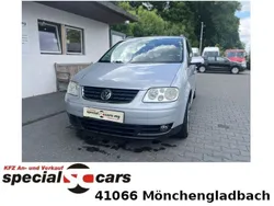 Silber Gebraucht 2006 VW Touran Trendline Van / Kleinbus | 3.900 € (Teuer)