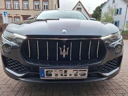 Schwarz Gebraucht 2019 Maserati Levante SUV | 49.000 € (Guter Preis)