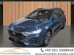 Blau Gebraucht 2022 Ford Focus ST-Line Kombi | 17.980 € (Fairer Preis)