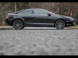 Schwarz Gebraucht 2012 Renault Laguna Coupé Coupé | 5.800 €