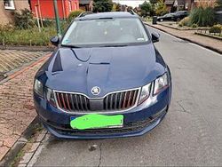 Blau Gebraucht 2017 Skoda Octavia Style Kombi | 13.000 € (Etwas zu teuer)