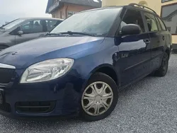 Blau Gebraucht 2009 Skoda Fabia Classic Kombi | 799 € (Guter Preis)
