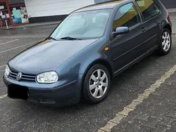 Grau Gebraucht 1999 VW Golf IV Kleinwagen | 2.300 € (Fairer Preis)