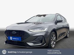 Grau Gebraucht 2024 Ford Focus ST-Line X Limousine | 23.900 € (Guter Preis)