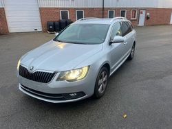 Grau Gebraucht 2013 Skoda Superb Elegance Kombi | 6.100 € (Superpreis)
