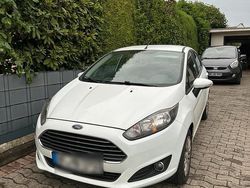 Weiß Gebraucht 2014 Ford Fiesta Kleinwagen | 3.500 € (Superpreis)