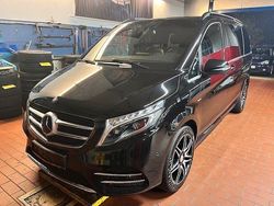 Schwarz Gebraucht 2017 Mercedes V250 AMG Van / Kleinbus | 34.391 € (Fairer Preis)