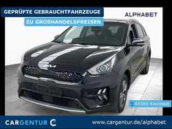 Gravityblau Gebraucht 2022 Kia Niro Vision SUV | 26.290 € (Etwas zu teuer)
