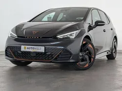 Quasargrau Gebraucht 2023 Cupra Born Kleinwagen | 30.960 € (Fairer Preis)