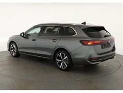 Diabasgrau metallic Neu 2025 VW Passat Pro Kombi | 45.995 € (Guter Preis)