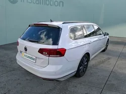 Weiß Gebraucht 2021 VW Passat GTE Kombi | 26.700 € (Fairer Preis)