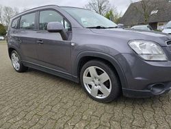 Grau Gebraucht 2013 Chevrolet Orlando LT Van / Kleinbus | 6.500 € (Fairer Preis)