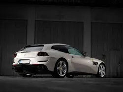 Gold Gebraucht 2020 Ferrari GTC4Lusso | 257.500 €