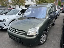 Grün Gebraucht 2005 Citroën Berlingo Van / Kleinbus | 4.990 €