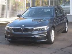 Sophistograu brillanteffekt (metallic) Gebraucht 2019 BMW 520 Kombi | 33.950 € (Etwas zu teuer)