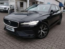 Black solid stone Gebraucht 2023 Volvo V60 Core Kombi | 24.880 € (Guter Preis)