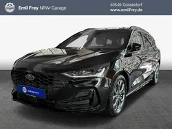 Agate black metallic Gebraucht 2023 Ford Focus ST-Line Kombi | 23.475 € (Guter Preis)