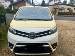 Gelb Gebraucht 2019 Toyota Proace Verso Kombi | 15.000 €