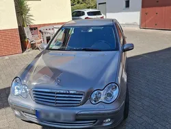Silber Gebraucht 2006 Mercedes 220 Elegance Limousine | 7.990 €