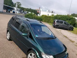 Grün Gebraucht 2005 Opel Zafira OPC Van / Kleinbus | 5.000 €