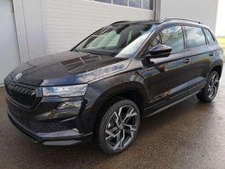 Schwarz Neu 2025 Skoda Karoq SportLine SUV | 50.635 €