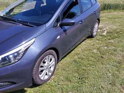 Blau Gebraucht 2013 Kia Ceed Spirit Kombi | 7.000 € (Fairer Preis)