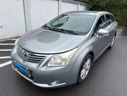 Grau Gebraucht 2011 Toyota Avensis Edition Kombi | 3.800 € (Guter Preis)