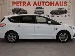 Weiß Gebraucht 2020 Ford S-MAX Titanium Van / Kleinbus | 15.199 € (Fairer Preis)