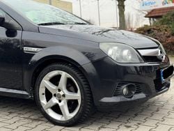 Schwarz Gebraucht 2005 Opel Tigra Sport Cabrio | 1.290 € (Fairer Preis)