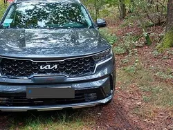 Grau Gebraucht 2023 Kia Sorento Platinum SUV | 32.500 € (Guter Preis)