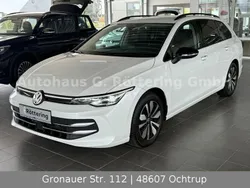 Weiß Gebraucht 2024 VW Golf VIII Goal Limousine | 29.800 € (Superpreis)