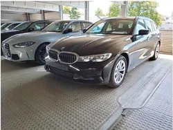 Schwarz Gebraucht 2022 BMW 318 Advantage Limousine | 23.497 € (Guter Preis)