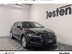 Schwarz (blackmagic perleffekt (schwarz)) Gebraucht 2024 Skoda Superb Style Kombi | 29.990 € (Fairer Preis)