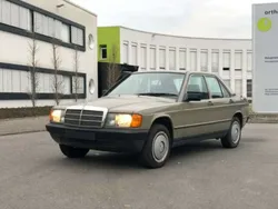 Gelb Gebraucht 1988 Mercedes 190 Limousine | 7.490 €