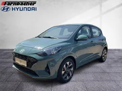 Grün Neu 2025 Hyundai i10 Trend Kleinwagen | 18.390 € (Guter Preis)