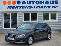 Lavagrau perleffekt Gebraucht 2011 Audi A3 Sportback Attraction Limousine | 10.990 € (Teuer)