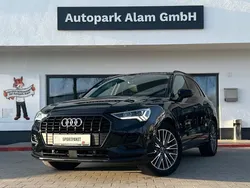Mythosschwarz metallic Gebraucht 2020 Audi Q3 S-Line SUV | 31.700 € (Etwas zu teuer)