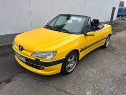 Gelb Gebraucht 1999 Peugeot 306 Cabriolet Cabrio | 3.300 € (Teuer)