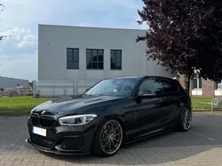 Schwarz Gebraucht 2017 BMW M140 M Sport Limousine | 37.900 €