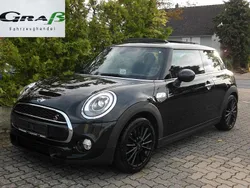 Schwarz Gebraucht 2017 Mini John Cooper Works Kleinwagen | 19.730 € (Fairer Preis)