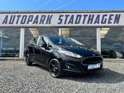 Schwarz Gebraucht 2017 Ford Fiesta Celebration Kleinwagen | 8.990 € (Fairer Preis)
