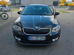 Schwarz Gebraucht 2015 Skoda Octavia Kombi | 7.500 € (Guter Preis)